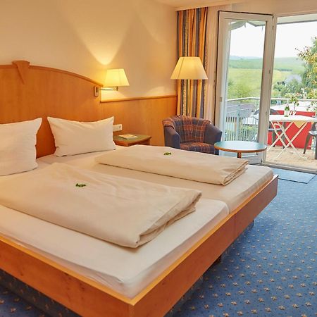 Flair Hotel Landgasthof Roger Lowenstein Bagian luar foto