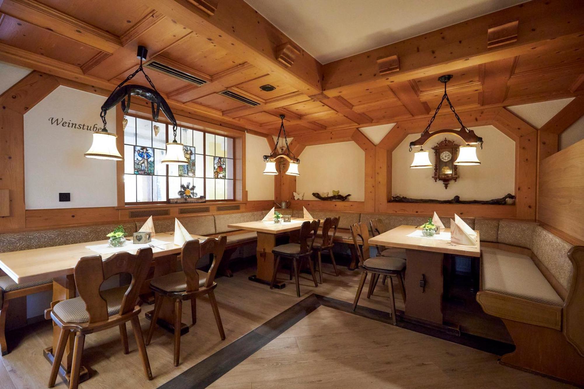 Flair Hotel Landgasthof Roger Lowenstein Bagian luar foto
